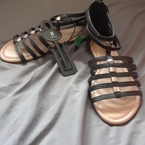 Ardene size 8 sandals.